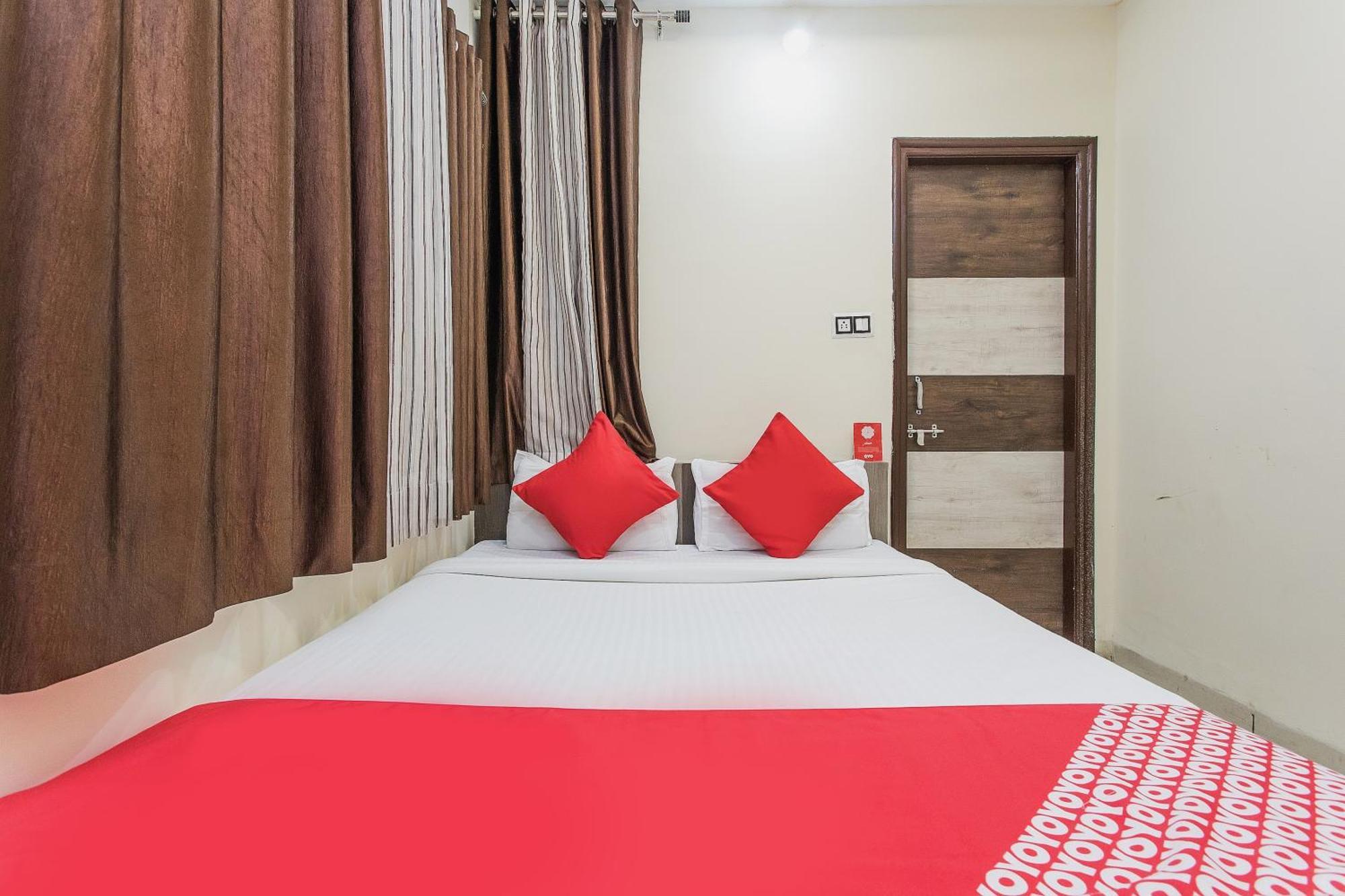 Hotel Mehar Residency Indore Eksteriør bilde