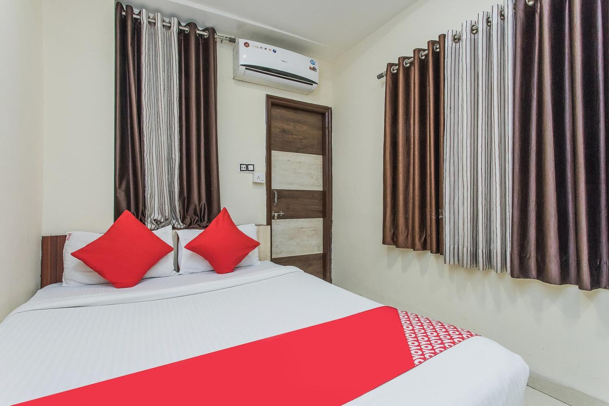 Hotel Mehar Residency Indore Eksteriør bilde